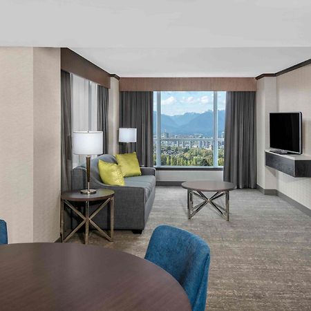 Hilton Vancouver Metrotown Burnaby Eksteriør billede