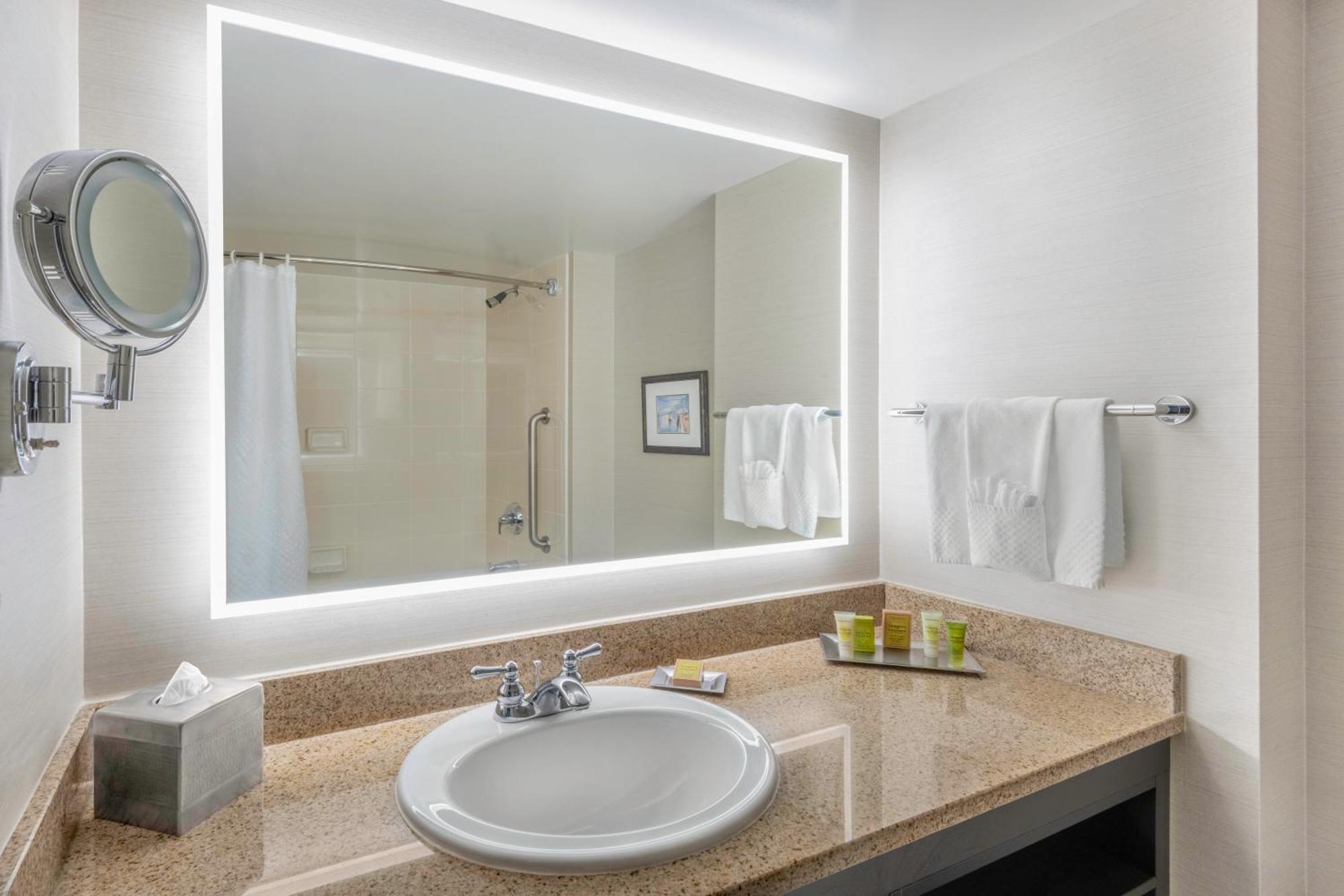 Hilton Vancouver Metrotown Burnaby Eksteriør billede