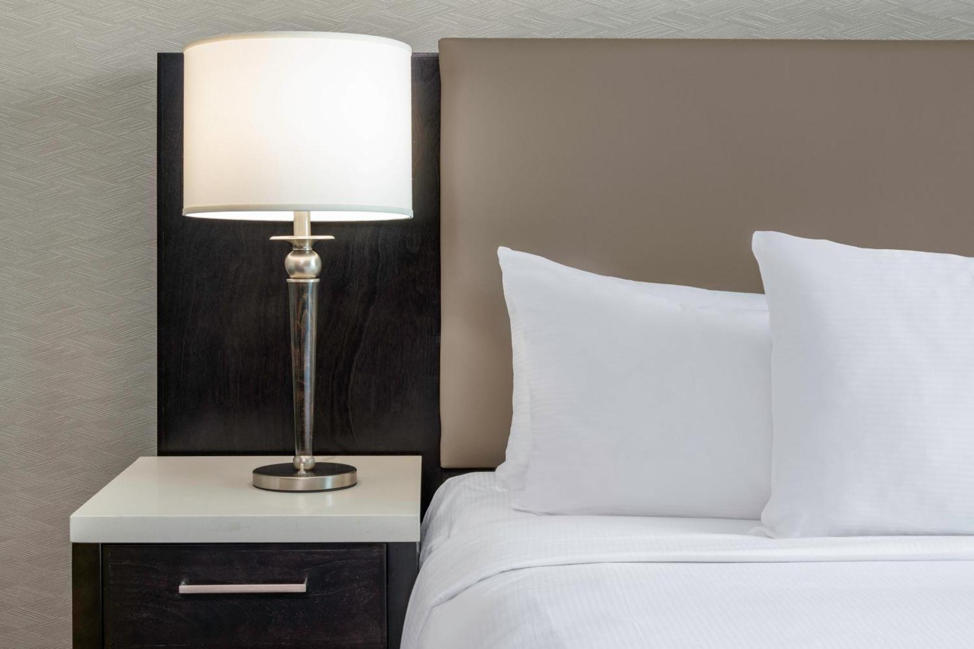 Hilton Vancouver Metrotown Burnaby Eksteriør billede