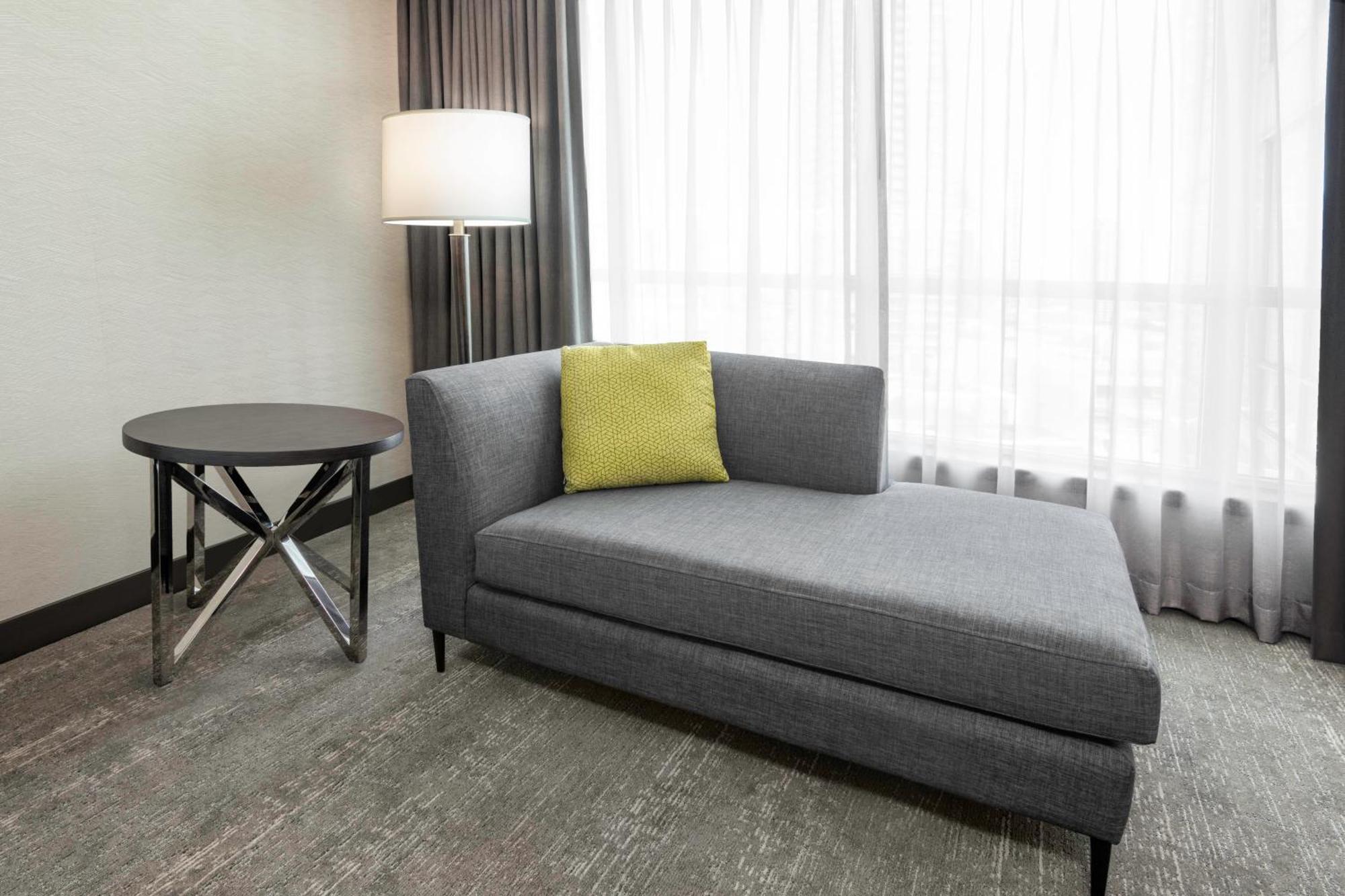 Hilton Vancouver Metrotown Burnaby Eksteriør billede
